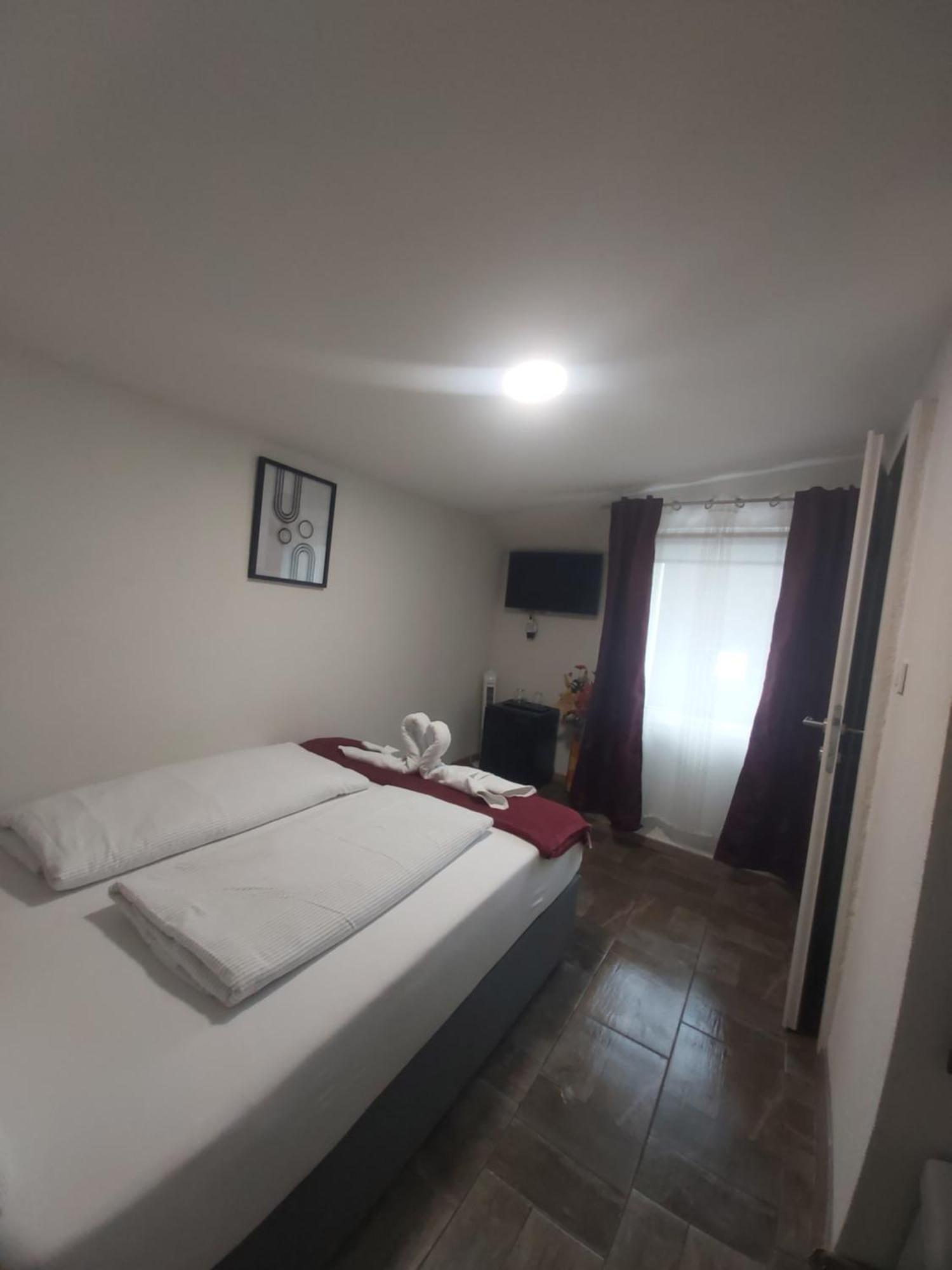 Panda Rooms Марібор Екстер'єр фото